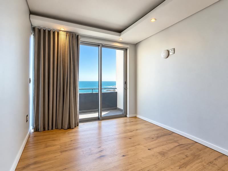3 Bedroom Property for Sale in Sea Point Western Cape